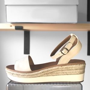 Lucky Brand Jeneka Women's Size 9.5M